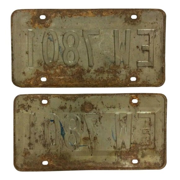 Vintage 1976 Illinois License Plates Pair EW 7801 Land of Lincoln Blue Red - Picture 2 of 2